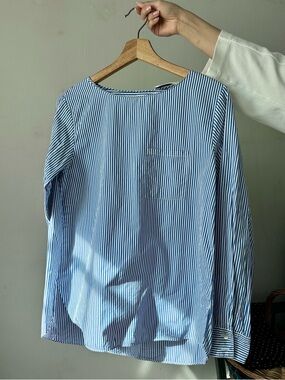 Mansur Gavriel white and blue striped blouse
Size 38 fits xs s m